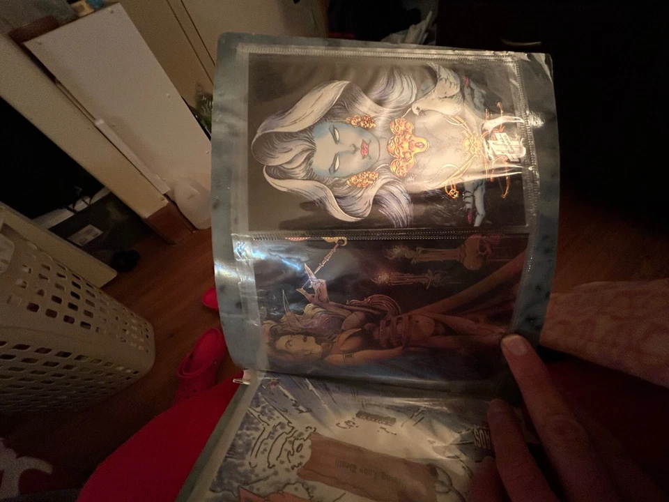 Lady Death MEGA Chromium Cards Full 1-35 w/ Binder + Chase 1-3, LD III O-5,4,3,2 - Image 4 of 4