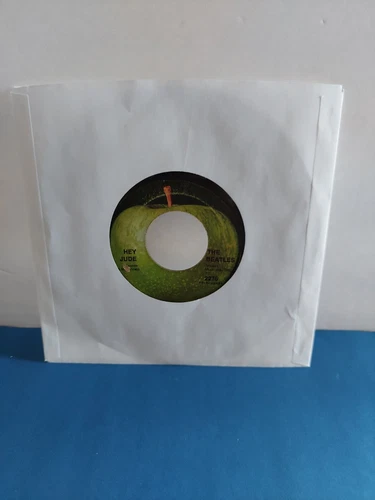The Beatles on Apple Hey Jude Revolution Record 45 7in  Capitol