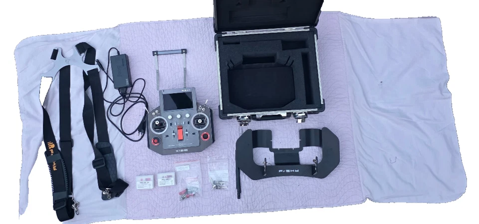 FrSky Horus X12S - mit Alu-Koffer - Akku neu viel Zubehör. - Bild 2 von 4