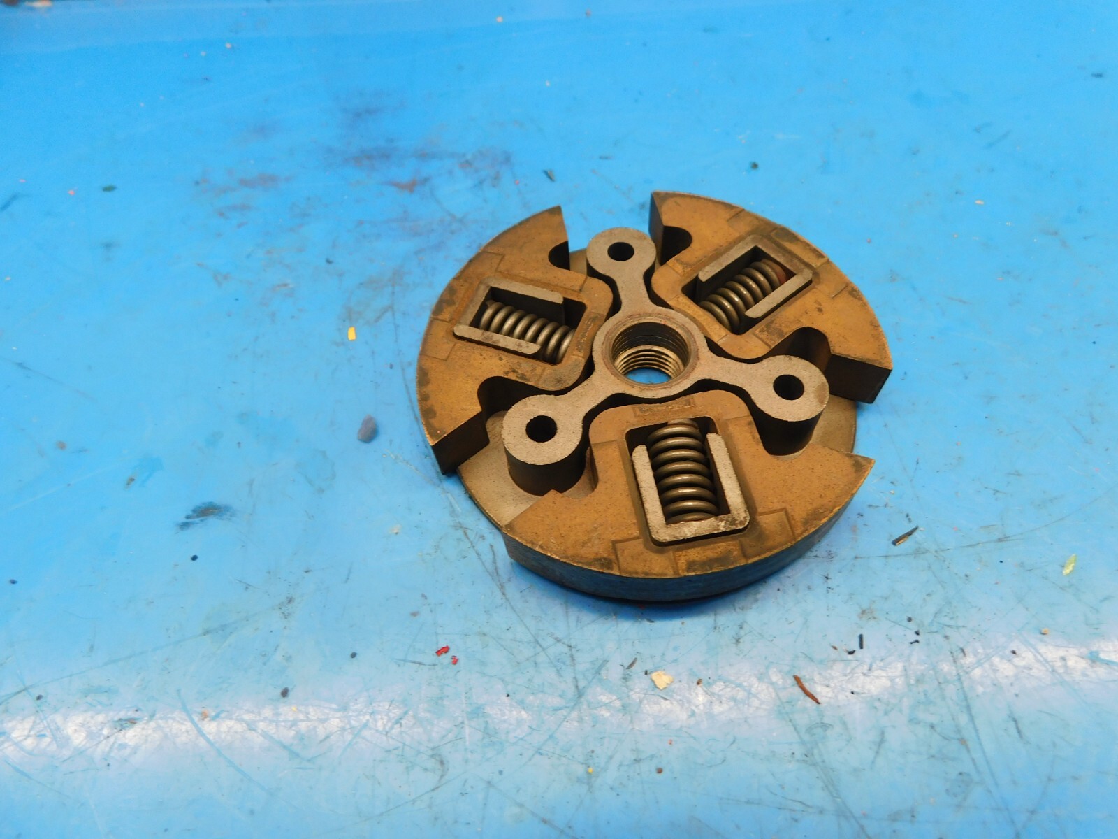 Homelite XL-902 Chainsaw Clutch Assembly Box 1276 A-image