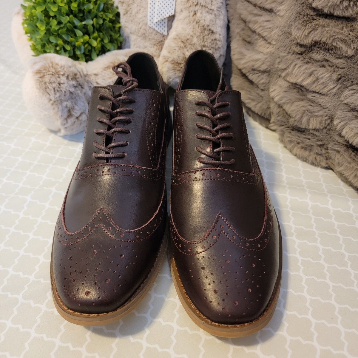 burgundy dress and navy blue shoes Oxfords main image 1