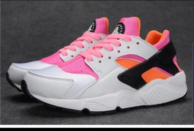 nike women's sneakers huarache