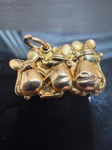 9ct Yellow Gold 'Three Blind Mice' 'G.M.C' Charm / Pendant - 1.49g
