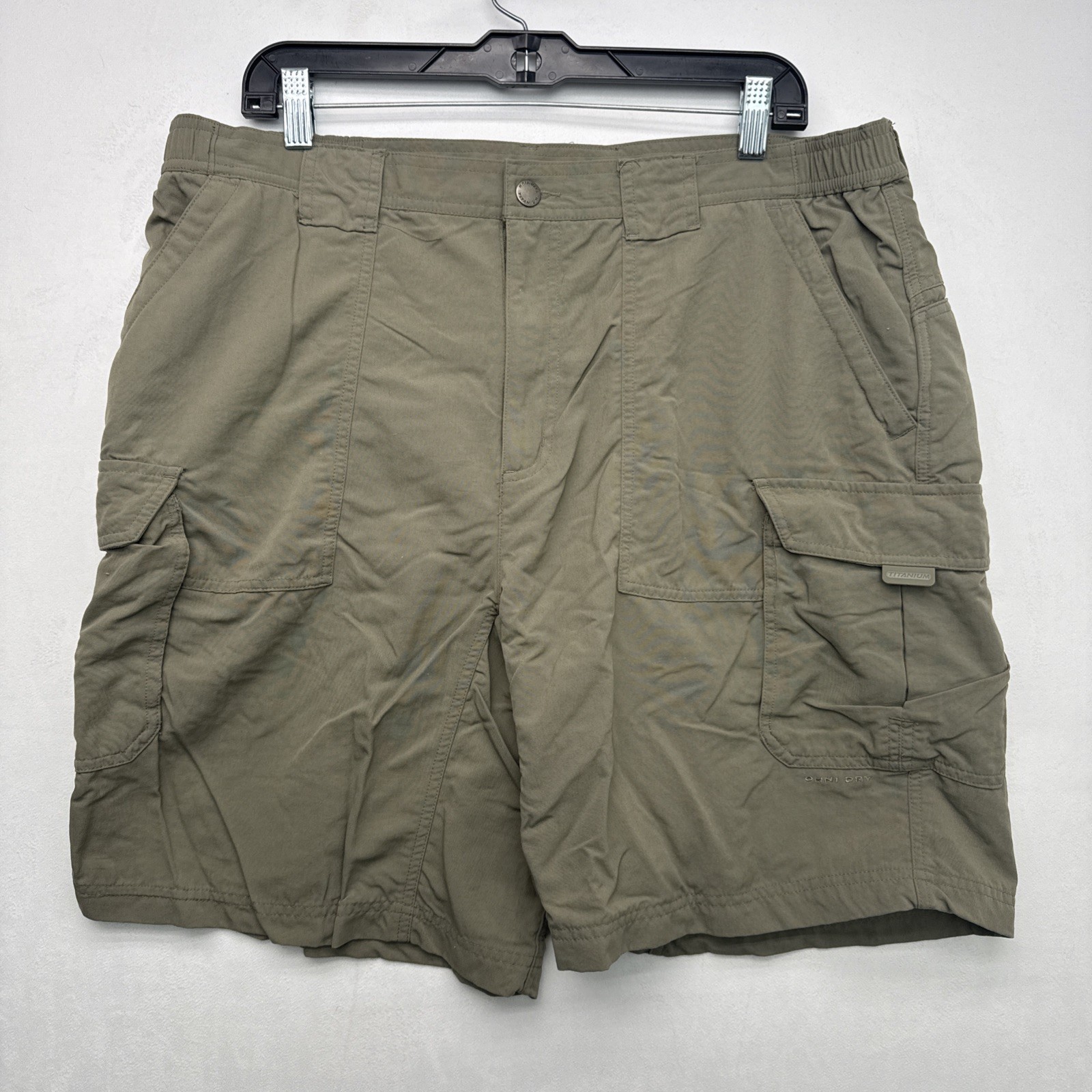 Columbia Sportswear Titanium Green Mens XL Utility Hiking Nylon Cargo Shorts EUC