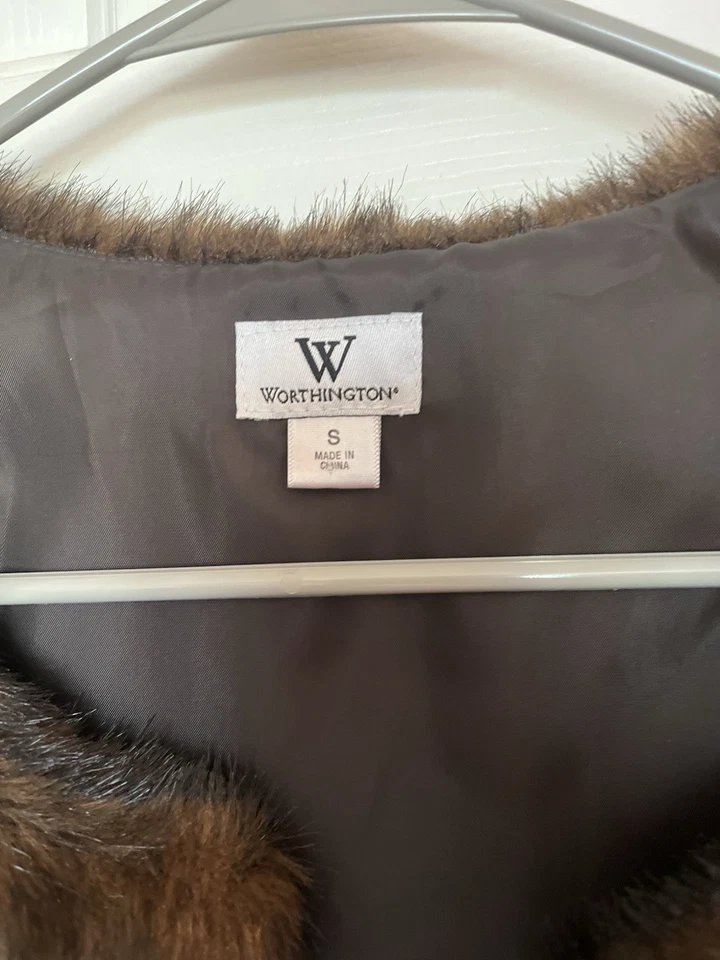 Worthington Women’s Brown Faux Fur Vest Size Small Lined No Closure - Image 3 of 4