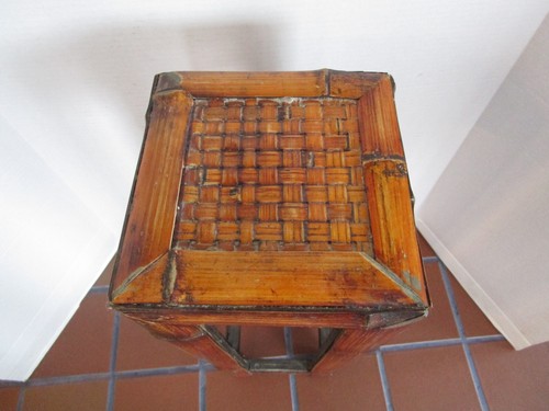 Retro HANDCRAFTED WEAVE DESIGN BAMBOO PLANT STAND table 21.75” tall - Picture 2 of 6