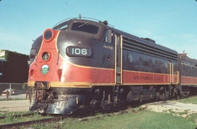 WICT 106 F-7A WALWORTH WI (WISCONSIN & CALUMET) ORIGINAL SLIDE 09-03-89 T14-14