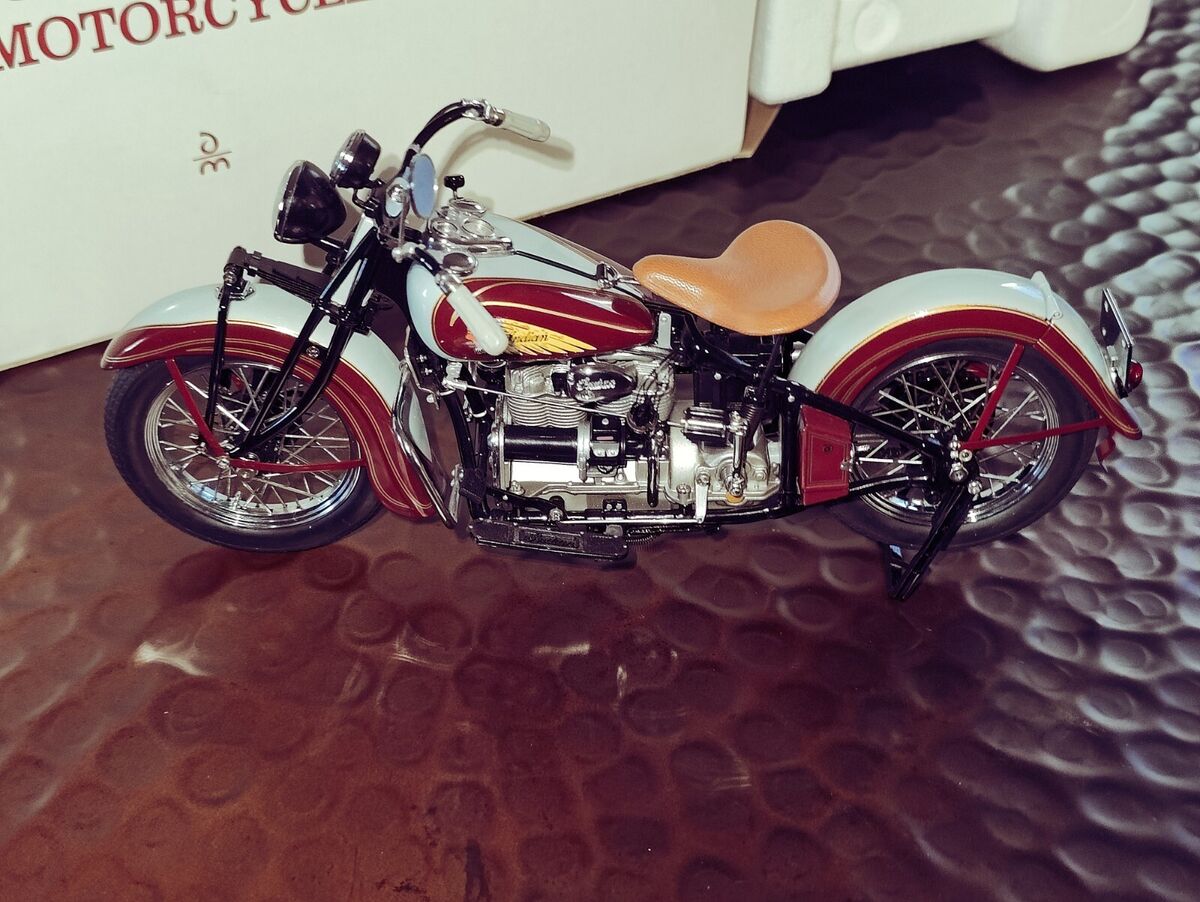 Danbury Mint 1:10 1938 Indian Four Motorcycle Diecast | eBay Danbury Mint 1:10 1938 Indian Four Motorcycle Diecast | eBay