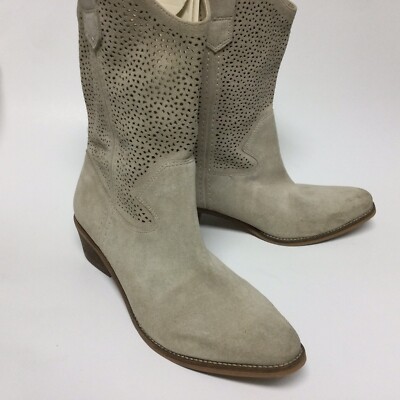 BCBG Generation Bastille Suede Boots 9.5B/39.5 Taupe Beige Heels Laser Cut Mid
