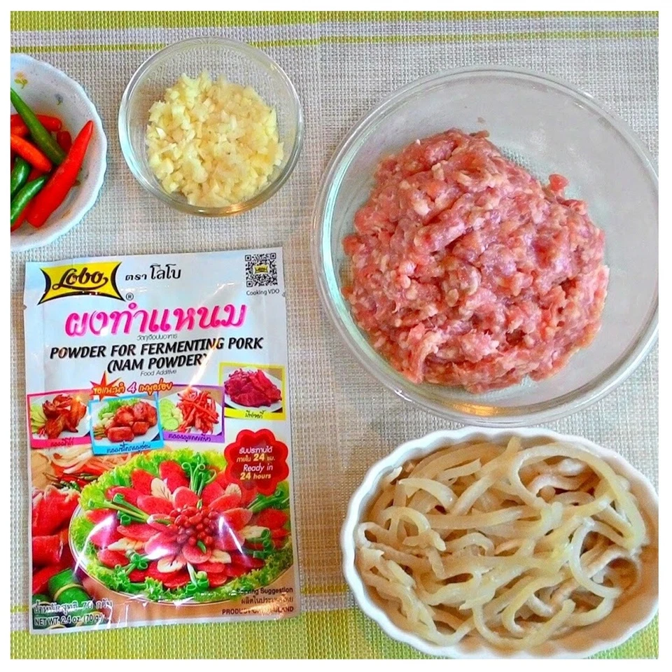 Lobo Fermentador Cerdo Nam Polvo Comida Tailandesa y Curado Condimento Mezcla Sabor 4x 70g Foto 4 de 4