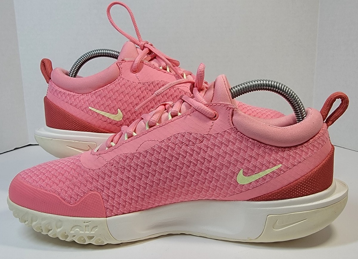 Nike Zoom Court Pro Tennis Shoes Women's 9 Coral Chalk/Barely Volt