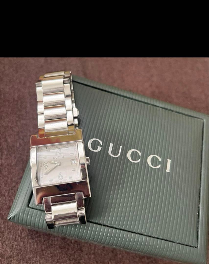 GUCCI Rectangular Watch 40mm Case Quartz Fashion … - image 3