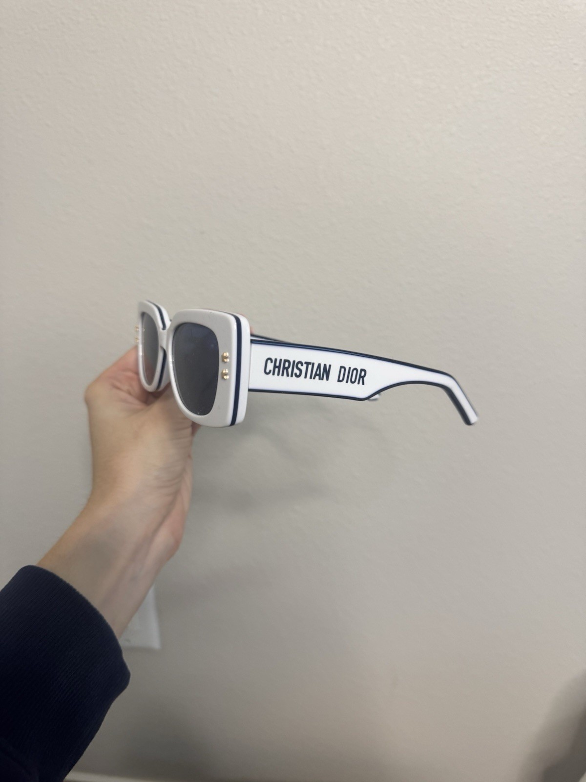 Dior sunglasses rectangular white with box - image 3