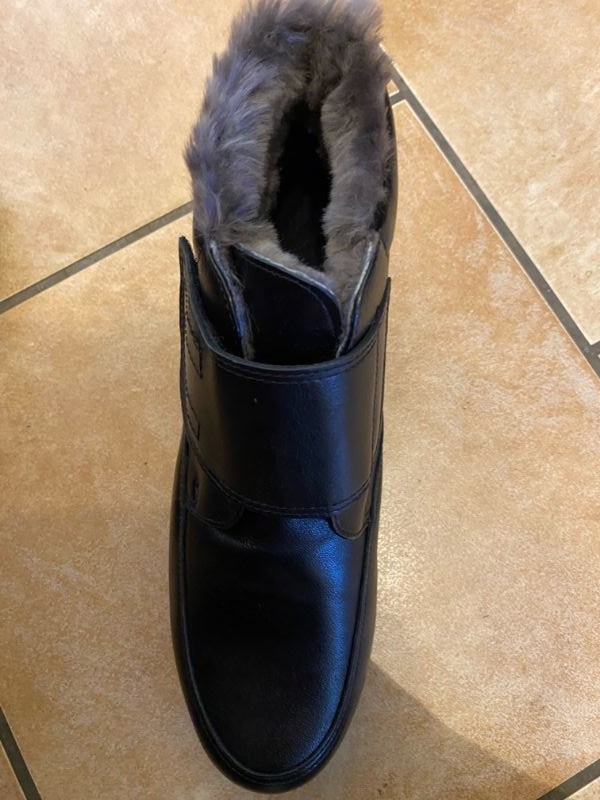 SAOLA Ciabatte a bolle d'aria uomo nere numero 40 con fodera in pelliccia comode