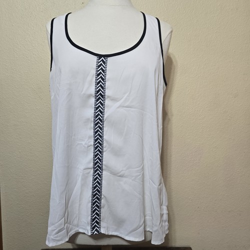 Maurices White Tank Top Black Trim Full Zip Back Sz 0 Casual Workwear Boho - Picture 1 of 9