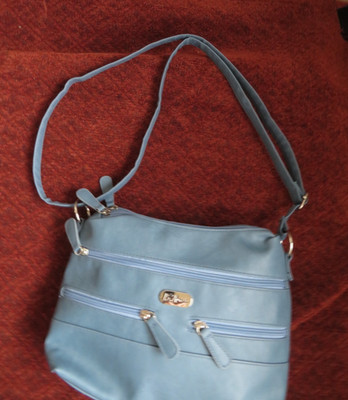 Vintage B. Amici Blue Leather Shoulder Bag Purse 3 Sections Double Handles