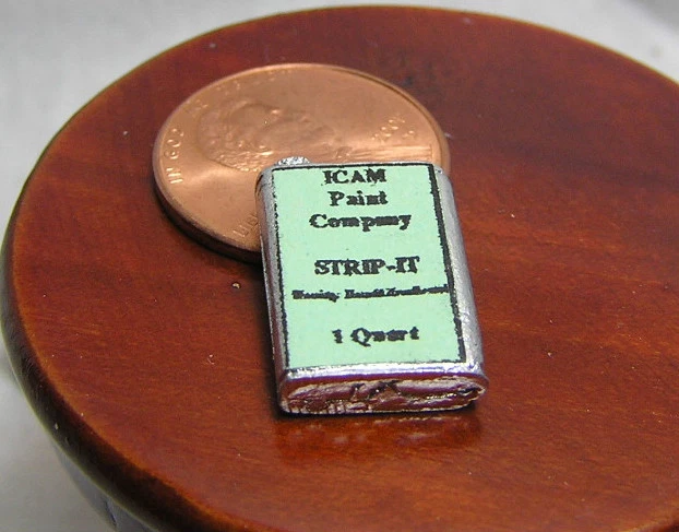 Lata de cuarto de galón miniatura para casa de muñecas Strip-It Foto 2 de 2