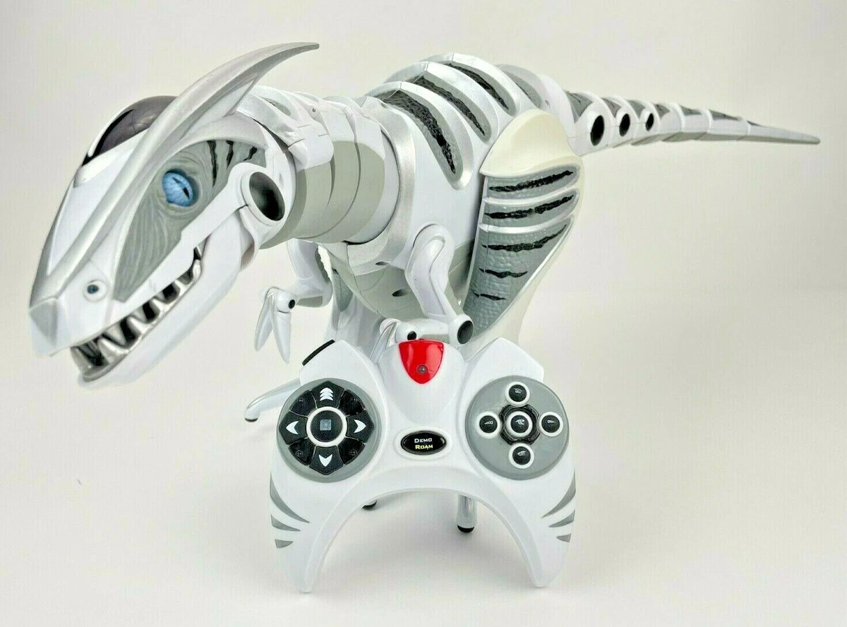 WowWee Roboraptor RC Robot Dinosaur 32″ Remote Control Interactive