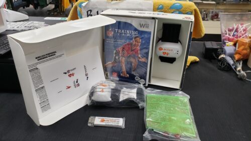 CIB EA ACTIVE NFL TRAINING CAMP NINTENDO WII VIDEO GAME COMPLETE CONTENTS SEALED - Picture 1 of 16