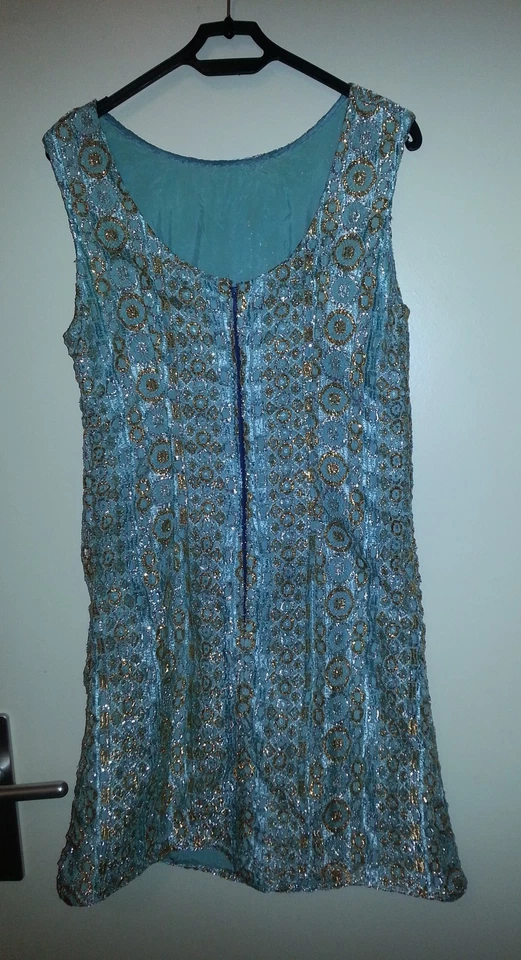 Robe de soirée/fête & Chapeau -VINTAGE 1960-FAIT MAIN - Satin&Laminé VOIR PHOTOS - Photo 3/4