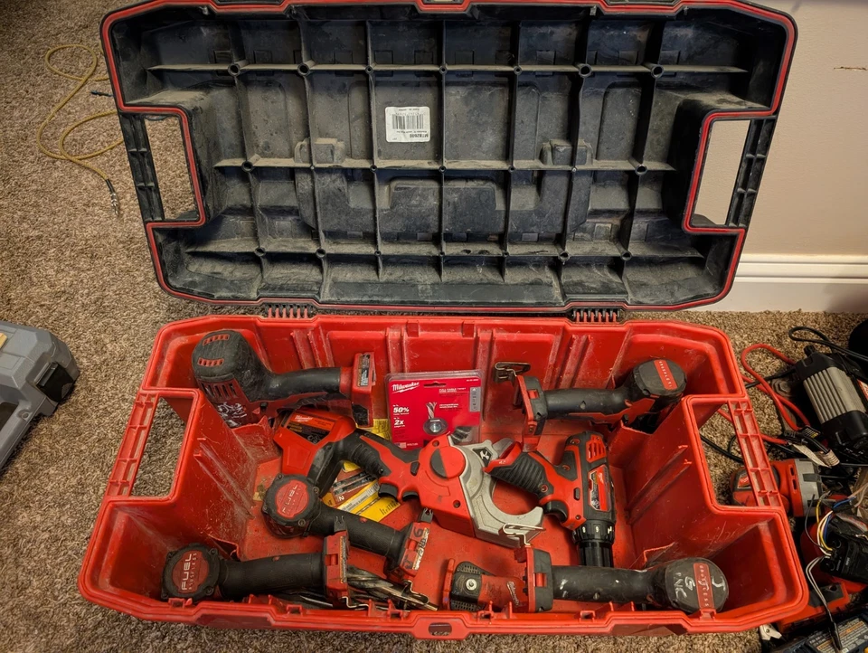 Milwaukee M18 and M12 Power Tool Combo Kit - Image 2 of 4