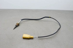 AUDI Q7 4M Temperatursensor OEM 4M0906088AB 2017 10878252