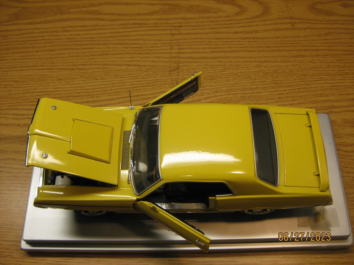 1/18 1969 MERCURY COUGAR ELIMINATOR IN YELLOW BY ERTL / AMER