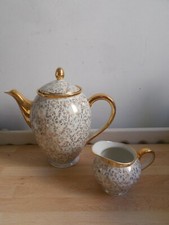 Cafetière et pot à lait en porcelaine de Limoges