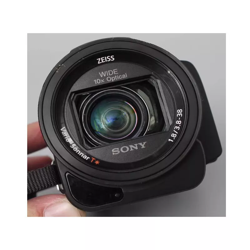 Cámara de video Sony FDR-AXP35 4K cámara práctica 10x óptica negra hermosa - 90% nueva Foto 4 de 4