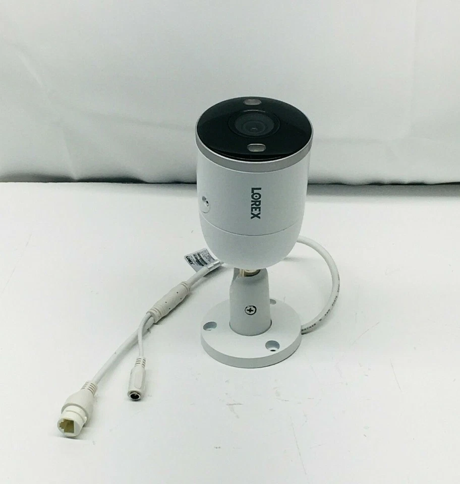 Lorex E892AB 4K Ultra HD Smart Deterrence IP Camera with Smart Motion Plus - Image 3 of 4