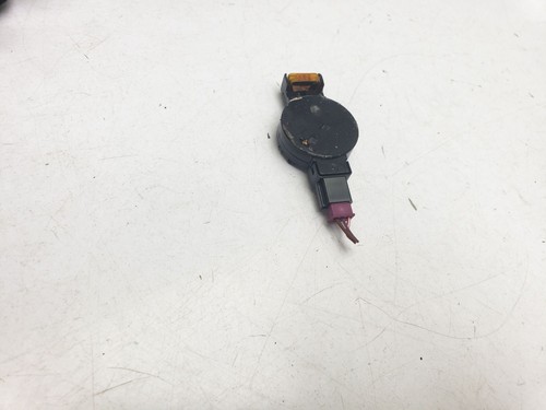BMW X1 F48 FRONT WINDSCREEN RAIN SENSOR 6814601 2017 - Picture 12 of 14