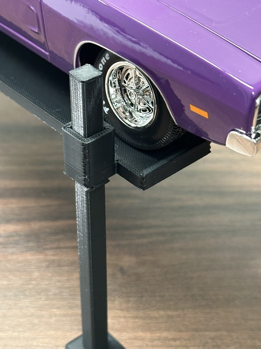 セール中 1/18 4Post 4Car Lift YounggDiy 1/18 Scale Four-Post Lift Model for DIY Car Repair