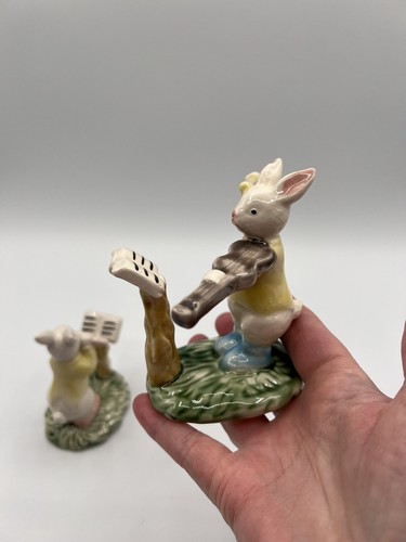 Vintage Ceramic Bunny Rabbits Playing Instruments Figurines (2) - Picture 7 of 10