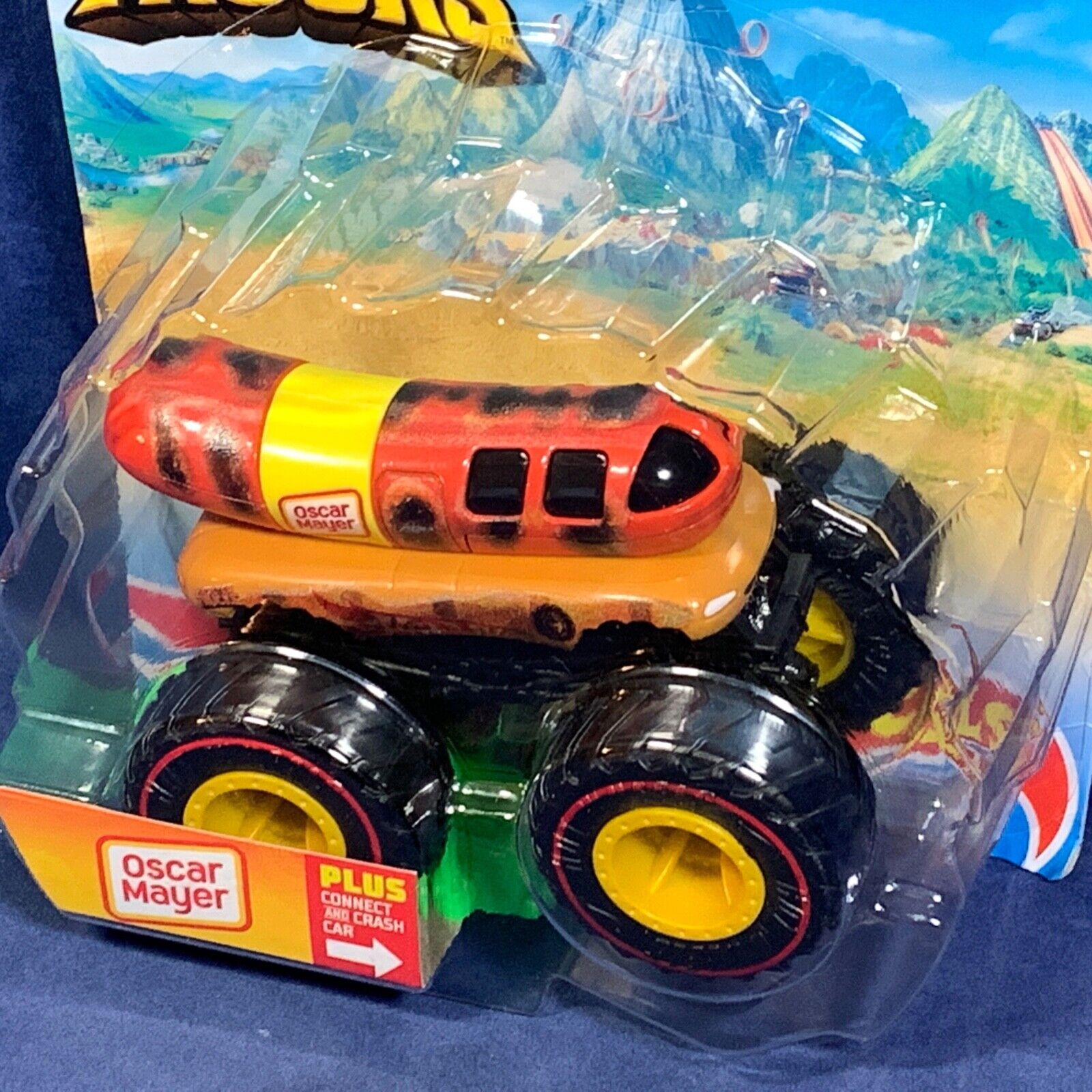 Hot Wheels Monster Trucks 1:64 Scale Oscar Mayer Includes Connect and Crash  Car, 1 - Kroger