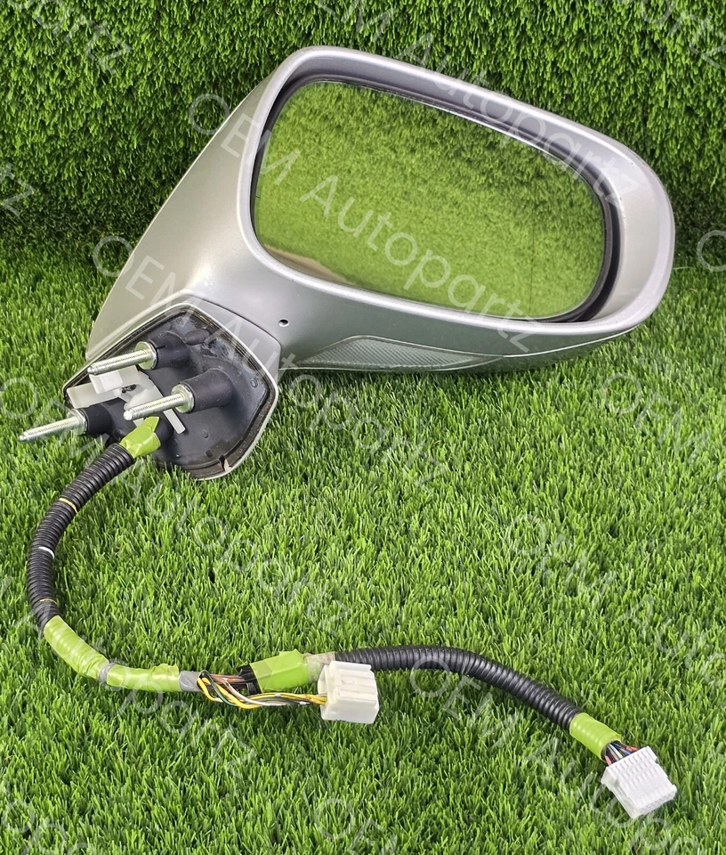 Par de espejos retrovisores laterales Lexus IS250 IS350 2007-2013 11 cables con luces LED usados OEM Foto 3 de 4