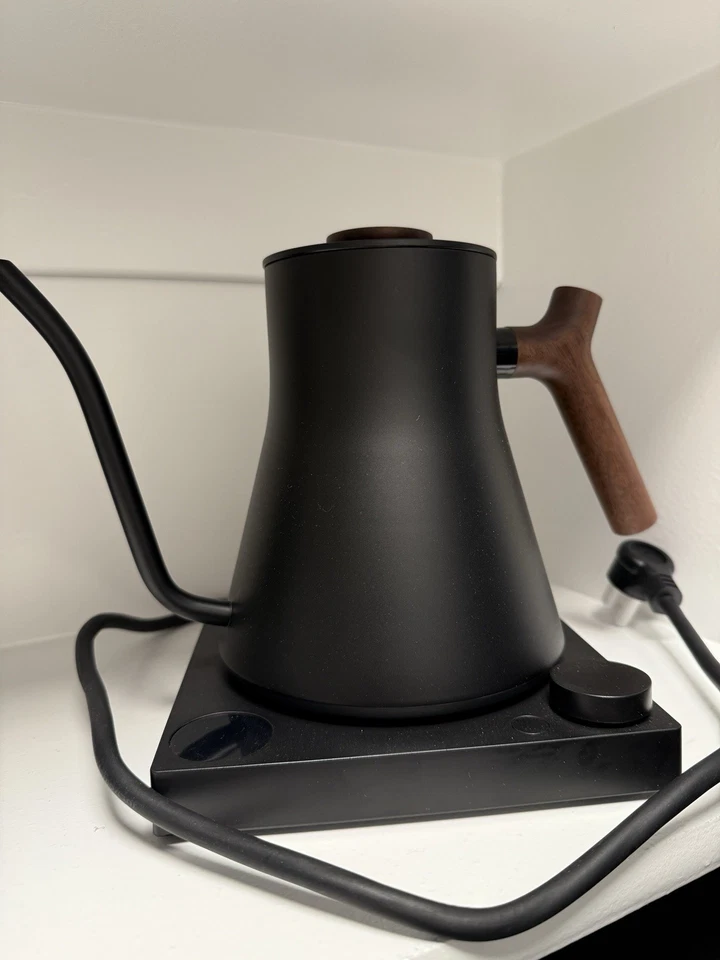 Fellow Stag EKG Electric Pour-Over Kettle Electric Black And Walnut & Cups - Image 4 of 4