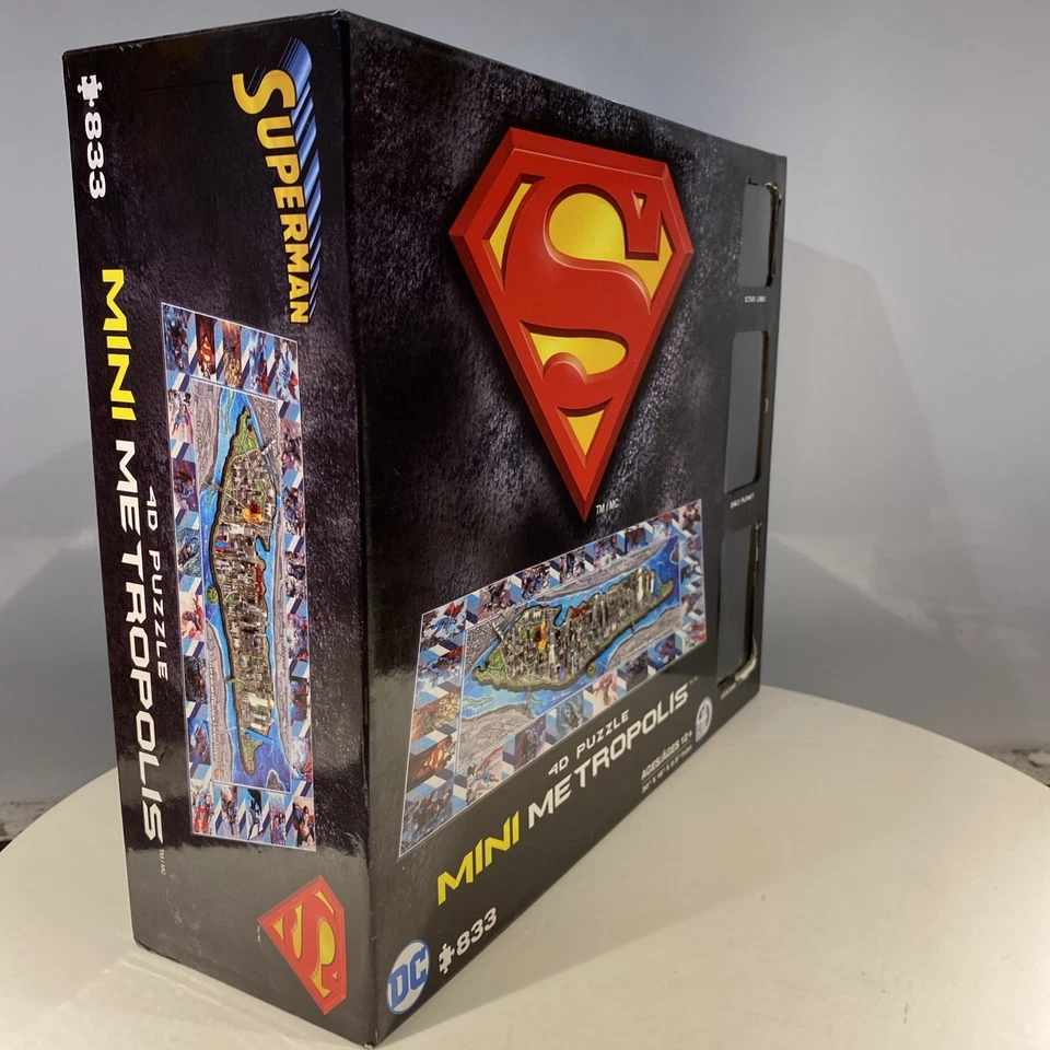 Superman 4D Puzzle Mini Metropolis 30in x 16in x 2.5in 833 Pieces Complete - Image 2 of 4