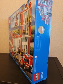 LEGO City Fire Station 60004 Building Set &ndash; 752 Pieces &ndash; 5 Minifigures &ndash; BNIB