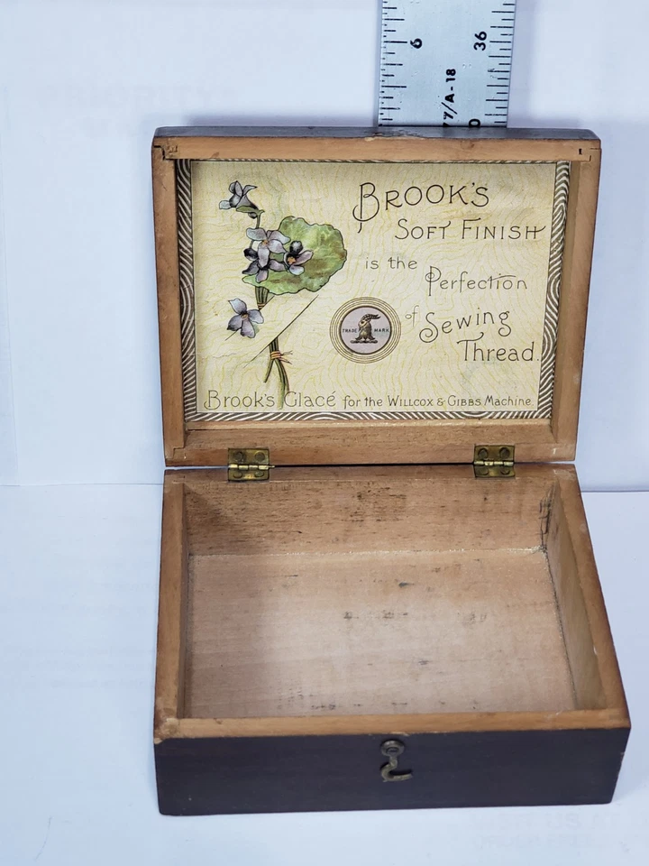 Brook.s Soft Finish Thread Antique  Box - Image 3 of 4