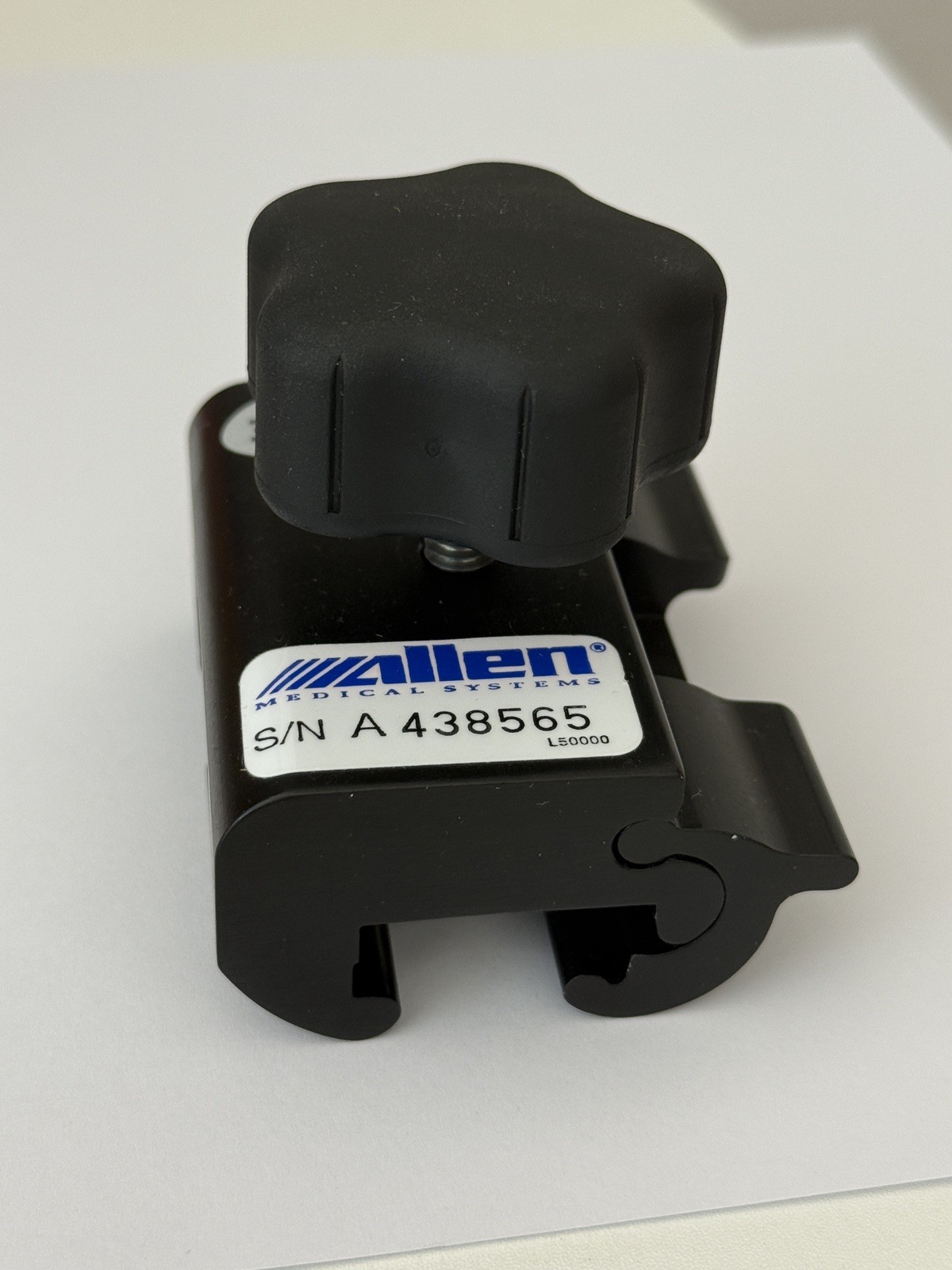 New AliMed A-40040 Allen Easy-Lock Blade Clamp