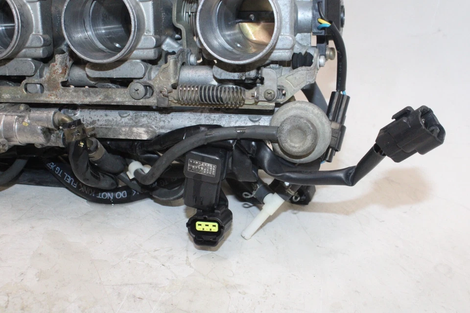 Conjunto de carrocerías de acelerador carburadores OEM Yamaha YZF-R1 1998-2001 Foto 4 de 4