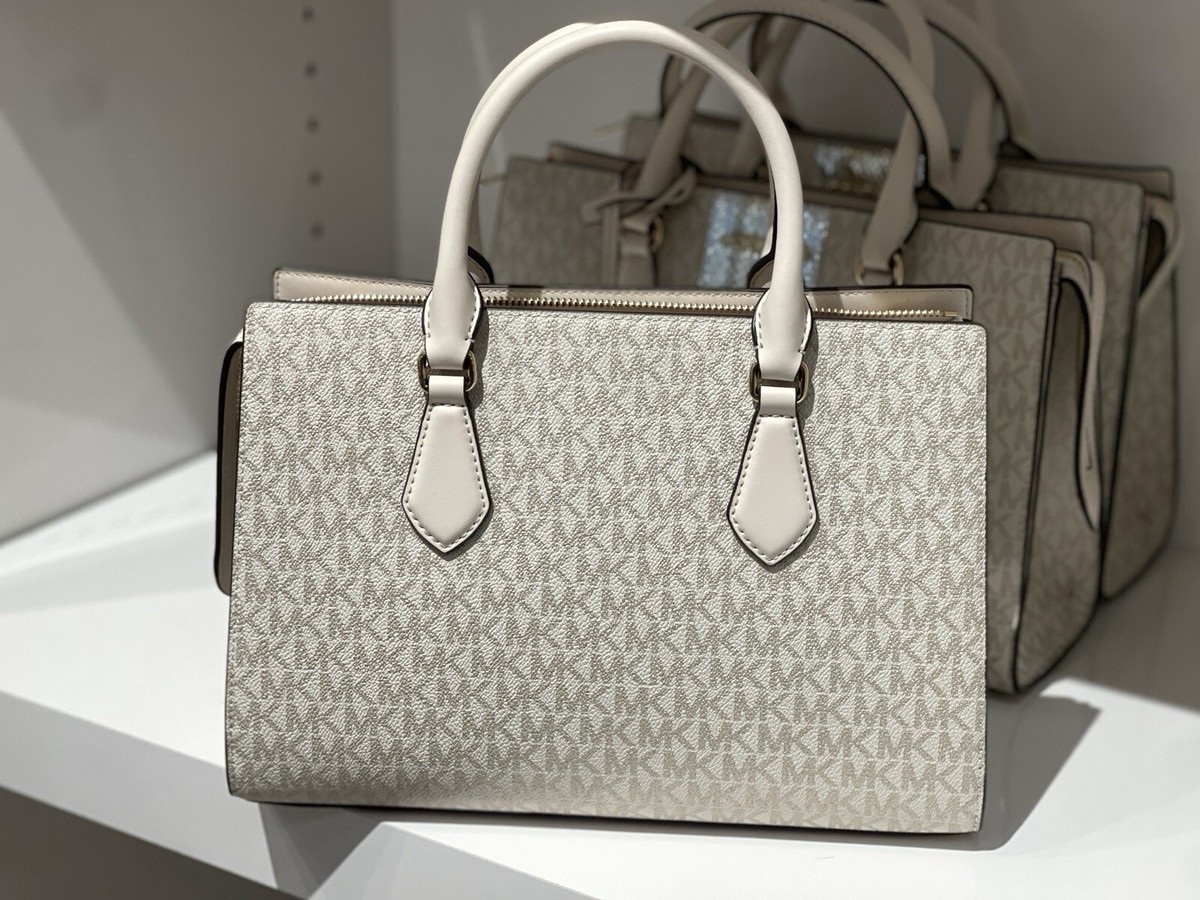 NWT Michael Kors Sheila Medium Signature Logo and Metallic