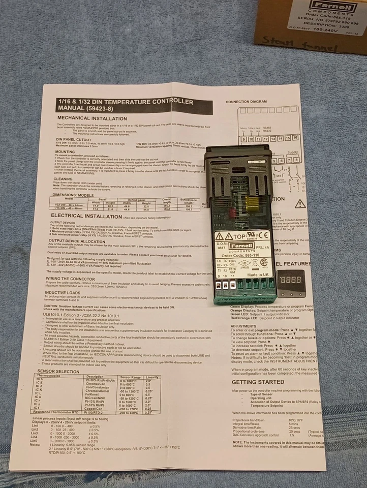 Controlador de temperatura Farnell 3300 100 - 240 voltios Foto 2 de 3