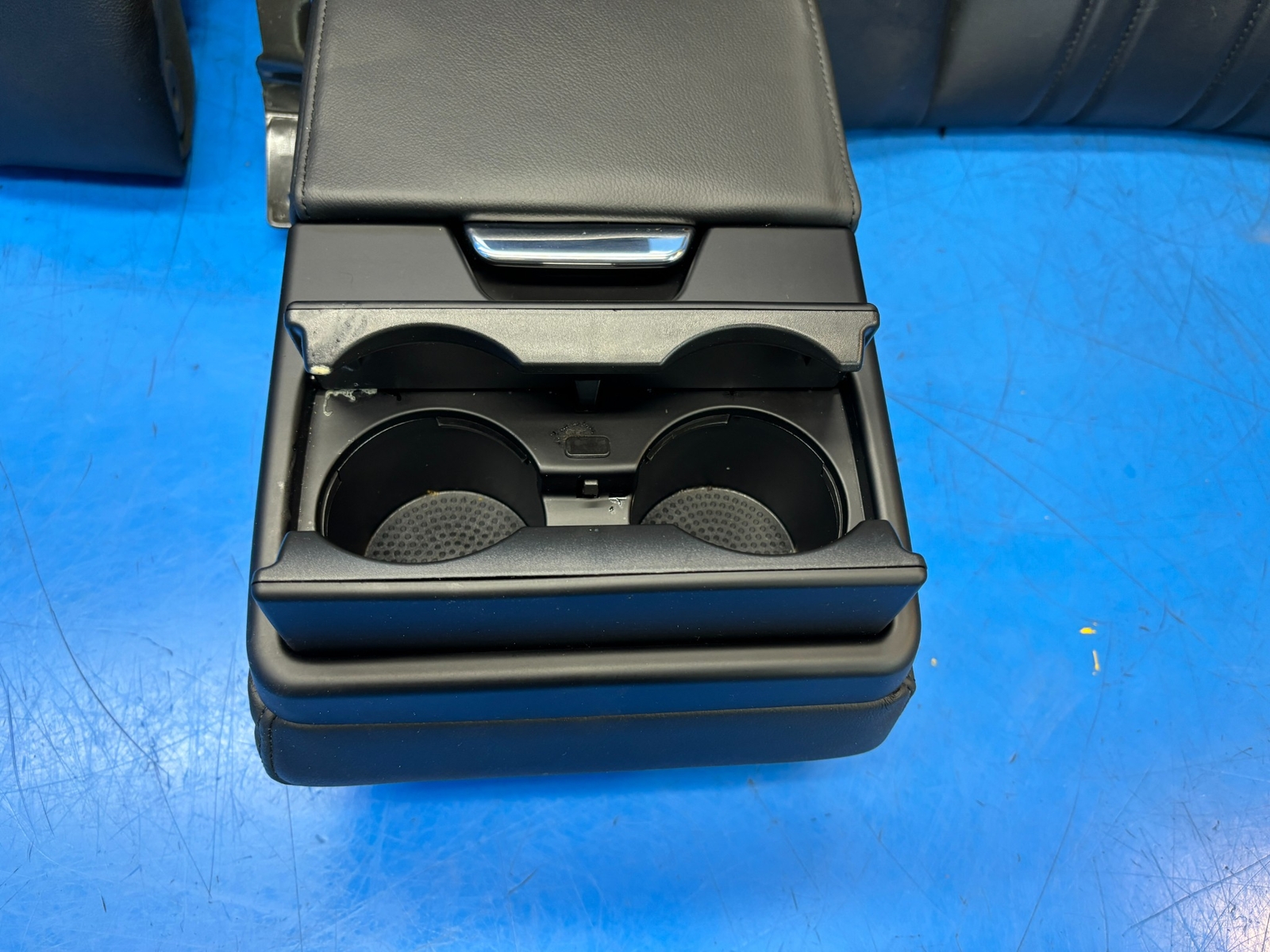 14-20 Maserati Ghibli M157 OEM rear seats back portion upper top cushion black