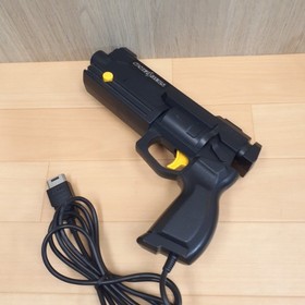 Sega Saturn white Console with 2 Virtua Gun 2 Virtua Stick 2 controlelrs 7 Games