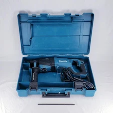 Makita 8 Amp 1" SDS-PLUS D-Handle AVT Rotary Hammer (PB1030070)