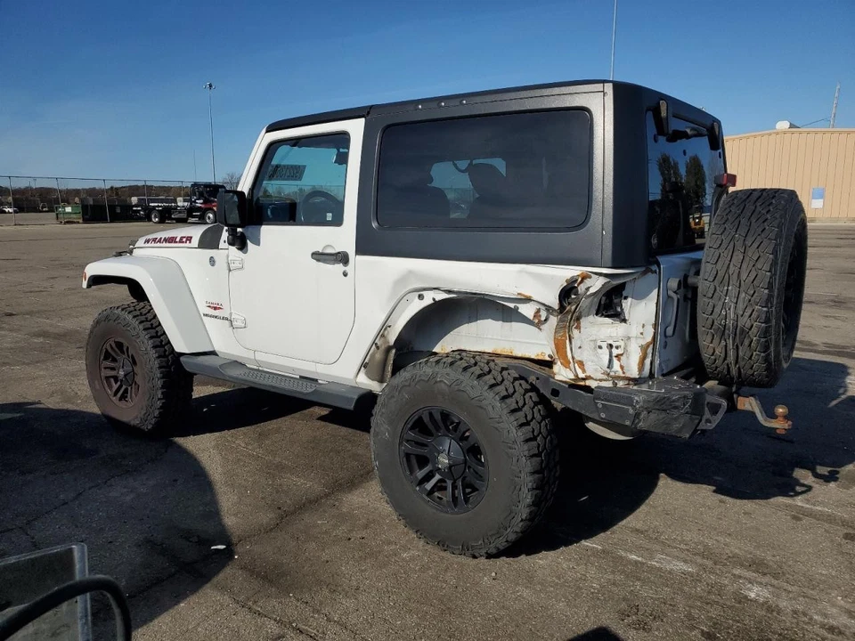 二手前格栅适合:2013 年吉普牧马人前 A 级 — 第 2/4 张图片