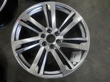 Wheel 24x9-12 7 Spoke Opt Rf5 Fits 25-26 Escalade Wheel 24x9-12 7 Spoke Opt Rf5 Fits 25-26 Escalade