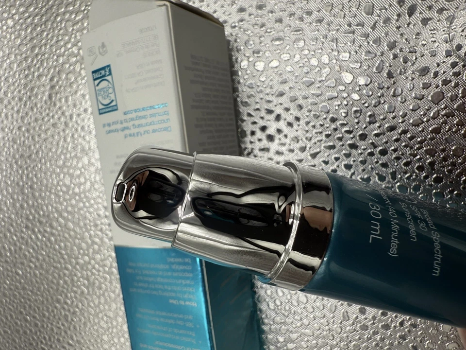 Colorescience • Tint du Soleil SPF 30 UV Protective Foundation • MEDIUM • 1 oz - Image 3 of 4