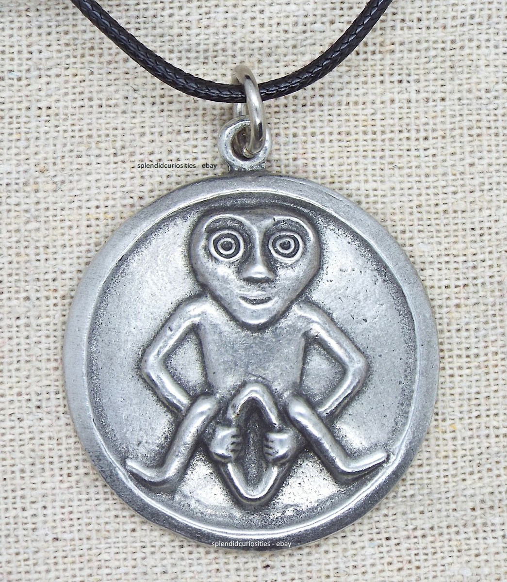 Sheela Na Gig Wall Plaque, Pagan Irish Fertility Nude Figure in Childbirth, Pagan Art, Wall Tile, Nude, Historical Art - UK